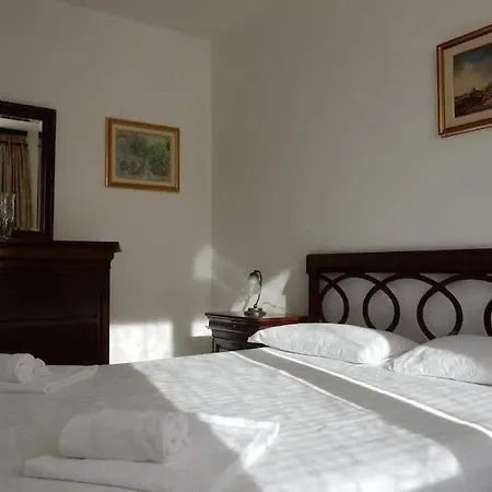 Italian Lakes Apartamento Maccagno